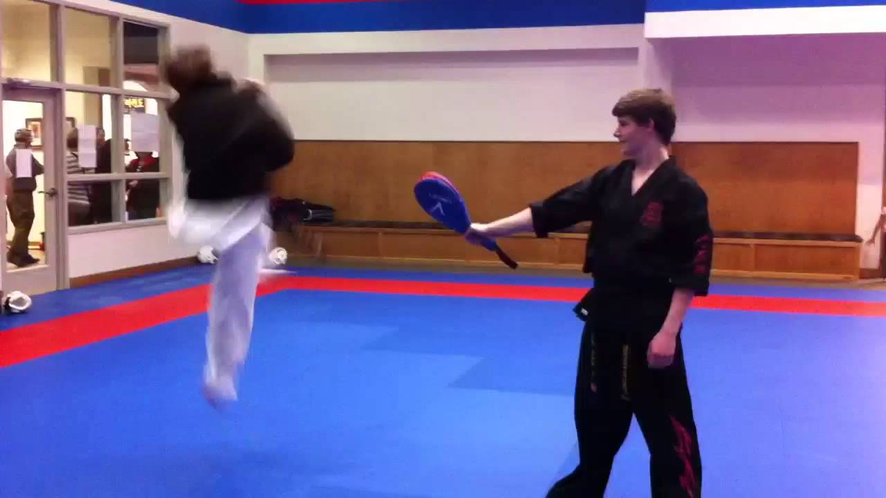 Tae Kwon Do 720 Roundhouse Kick YouTube