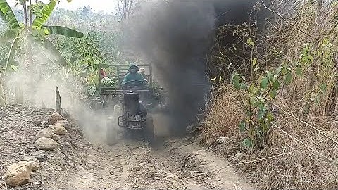 Xe công nông chở chuối lên dốc cực kỳ khỏe và cái kết bất ngờ