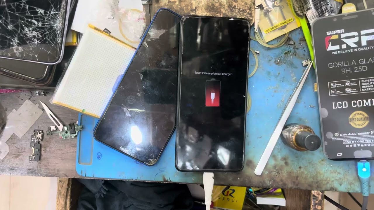 error please plug out charger