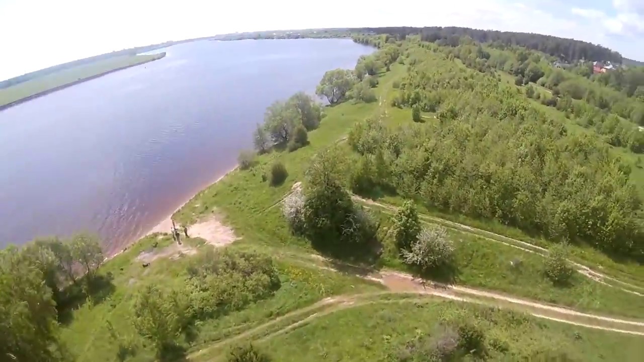 Пляж на берегу волги