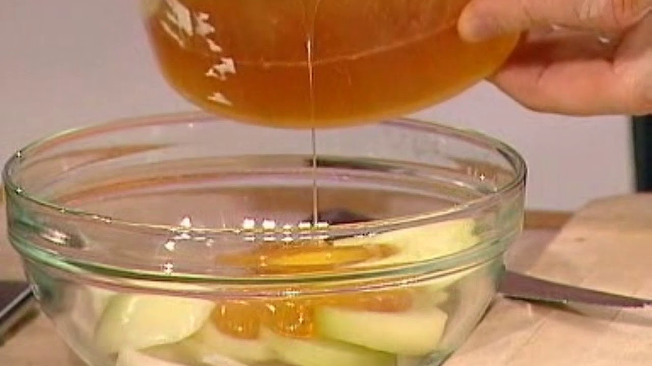 Как лечить аритмию. Смесь лука, мёда и корки лимона. - YouTube