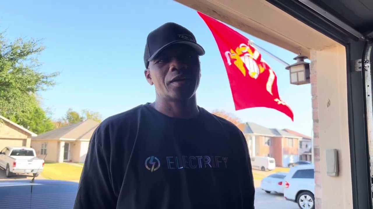 Chrysler 200C upper coolant radiator hose replacement!