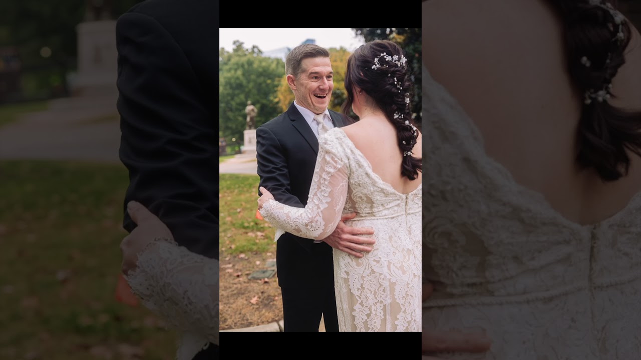 We make room for real & candid moments. 