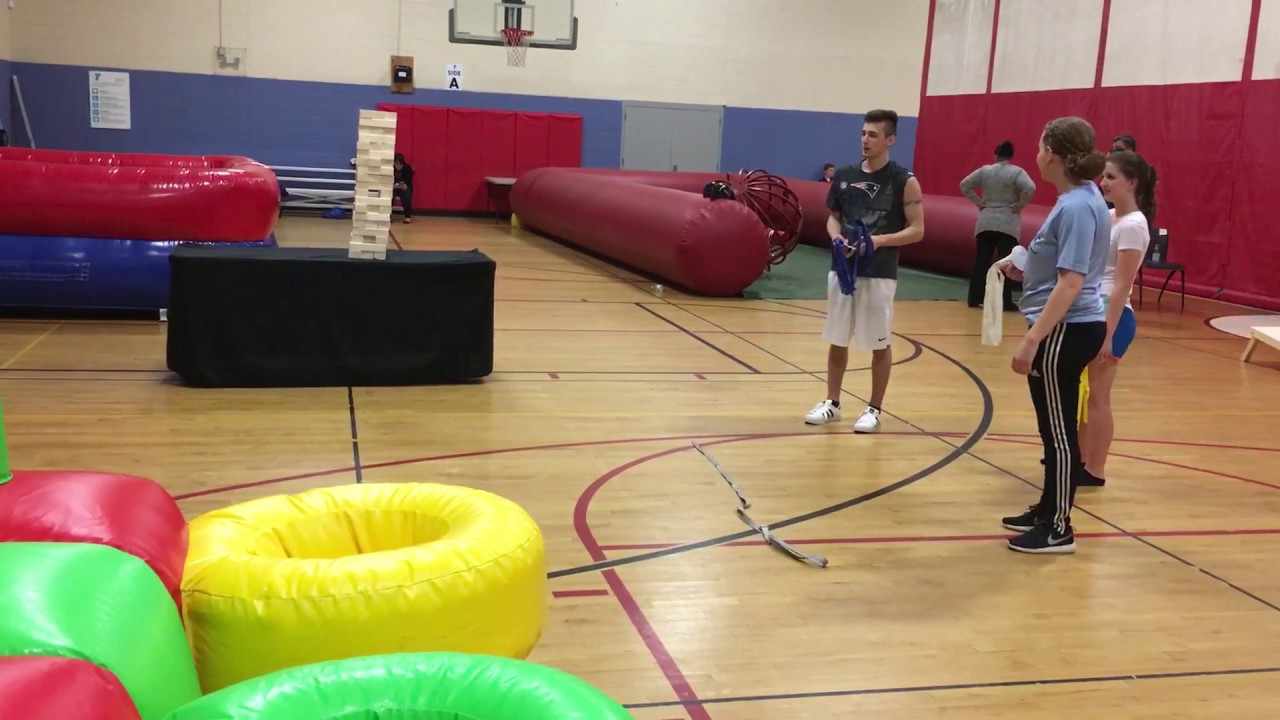 Giant dart board inflatable thepartyfun.com