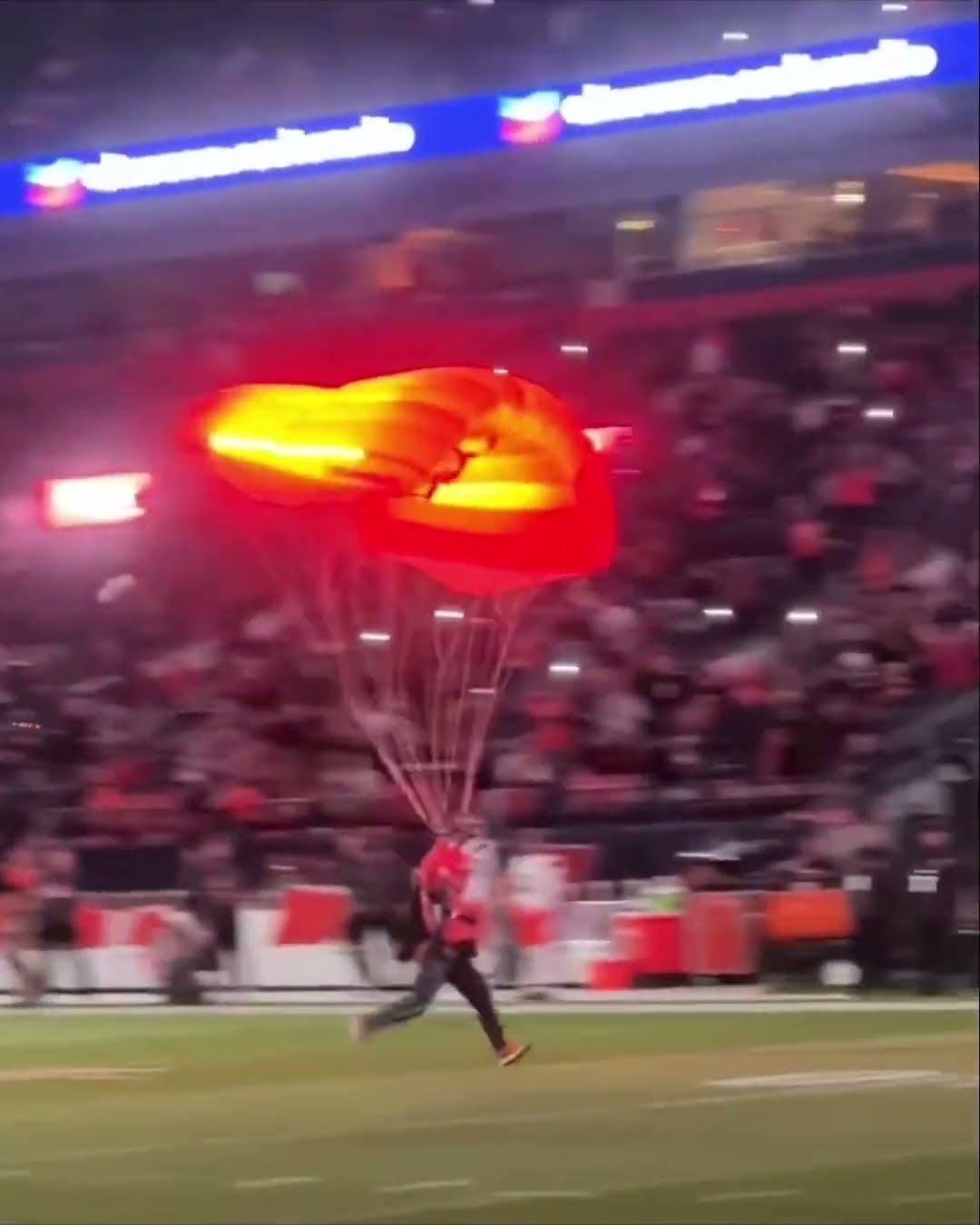 Flying into the stadium in Denver ?⛰️ #shorts