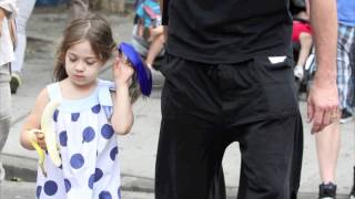 Hugh Jackman And Family Go Bonkers For Bananas