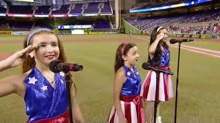 USA FREEDOM KIDS / NATIONAL ANTHEM / MIAMI MARLINS