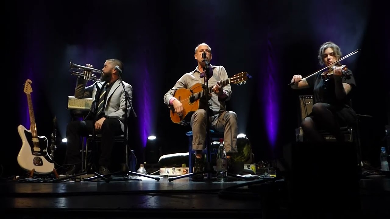 Bonnie Prince Billy live - Tonight With The Dogs I'm Sleeping - Münchner Kammerspiele 2024-10-13