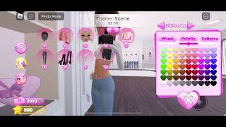 Playing #roblox #dress to impress #music ￼