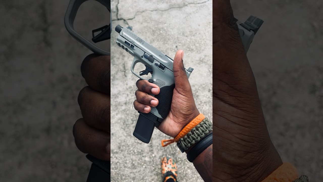 Smith & Wesson M&P9 2.0 Spec Series Bull Shark Grey