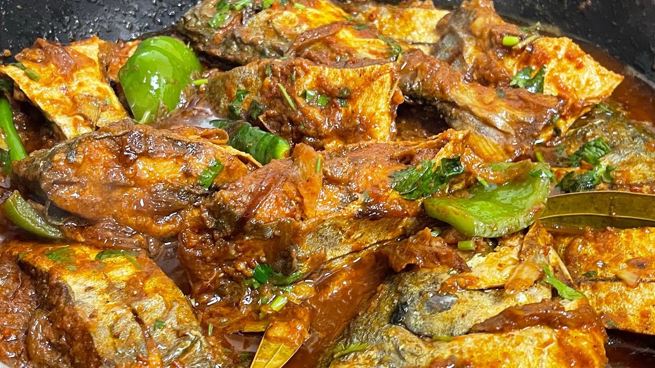 Fish nashif || Samak nashif fish cook in little sauce || Arabic dish ...
