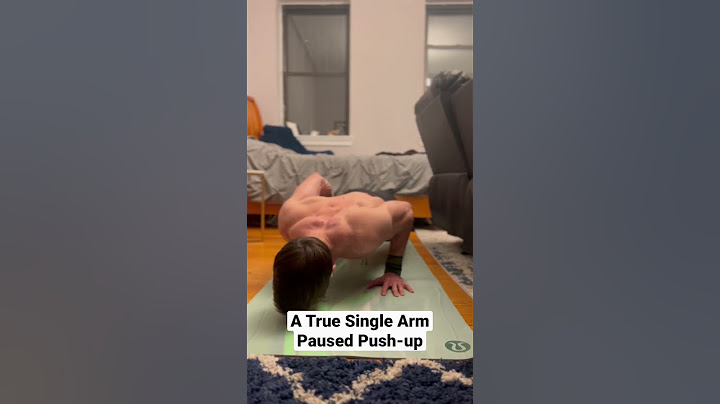 I popped a blood vessel doing this single arm push-up (the end 😅)