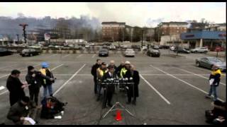 BBC News-Huge fire razes New Jersey block of flats
