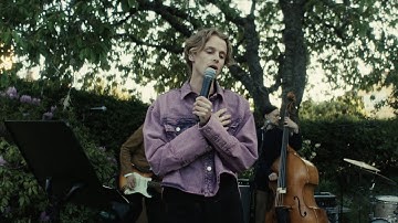 Isak Danielson - I Had It All And Let It Go (live) | Sunday Sessions, S3 EP3