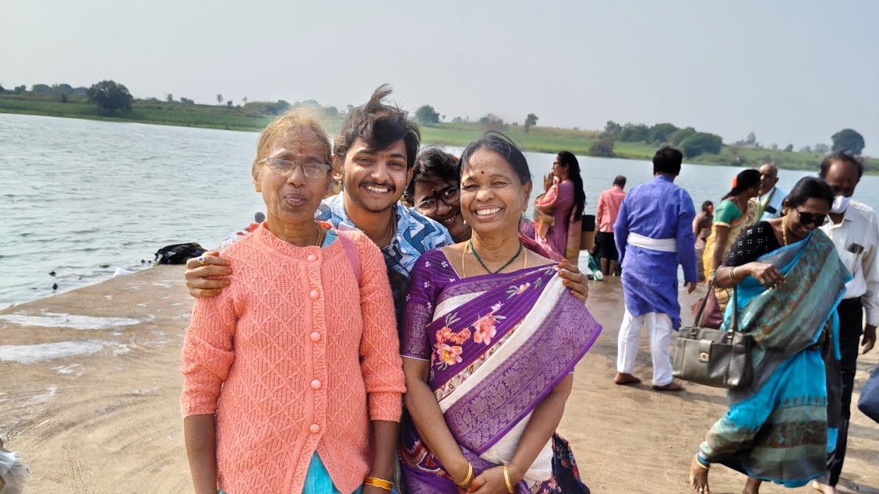 మన్మథ ఘాట్ లో మునిగితే #యవ్వనం వస్తుందట మరి #మావాళ్ళని #అందరినీ ముంచుదాం అని అనుకుంటే ఏదో జరిగింది.