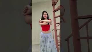 Rate Her Moves Live Bra