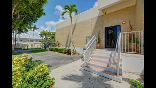 8950 SW 152 St  Palmetto Bay, FL 33157