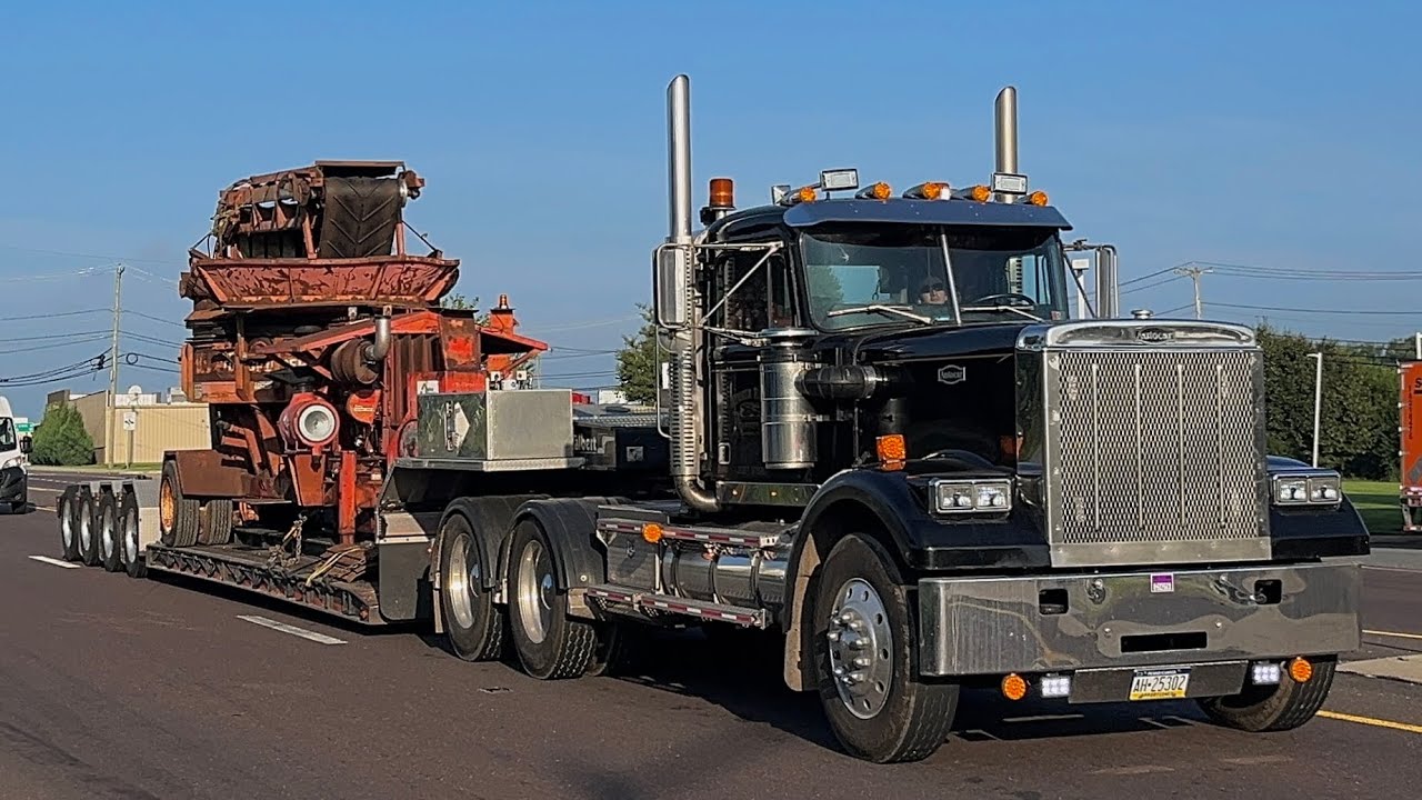 Clean Rides At The Roundabout - Truck Spotting On Route 222