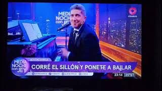 DUO ACUARELA CON JEY MAMMON 