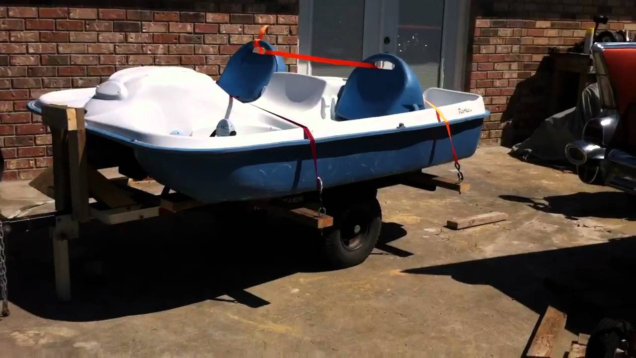 Paddle boat and trailer - YouTube