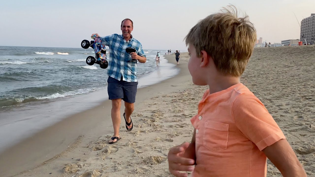 I Drove My Traxxas RC Truck into the Ocean (FAIL)