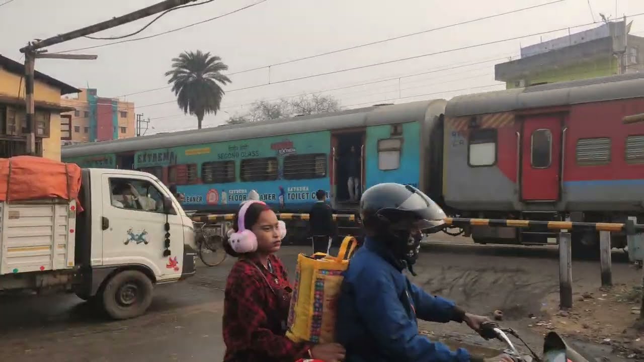 Frequently Asked train videos ! Railgate capture indian railway 