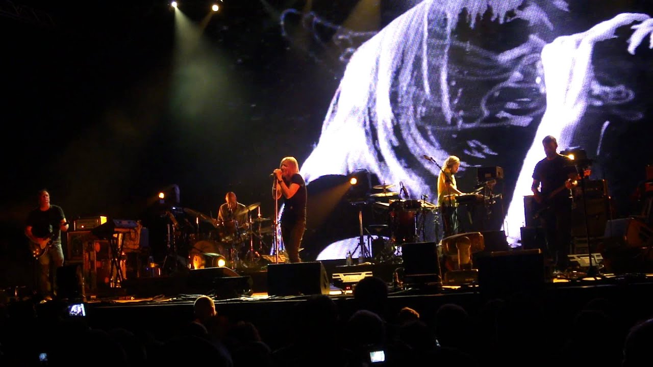 Portishead Over (Alexandra Palace, London, 23.07.11) YouTube