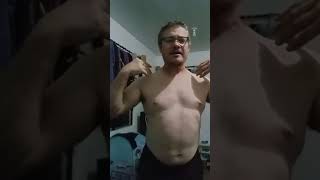 How to Pop the Traps, Flexing