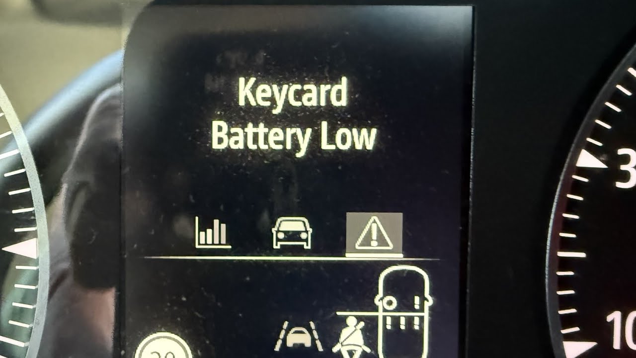 Простое решение проблемы с низким зарядом батареи ключа-карты для Dacia Renault — найден секретны...