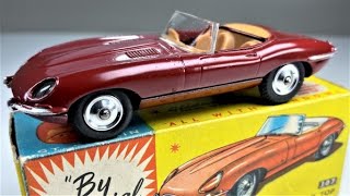 CORGI TOYS N°307 - 1962 - JAGUAR "E" TYPE RED BODY