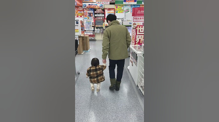 手をつないで歩くようになったひよさん〔１歳３か月〕#shorts