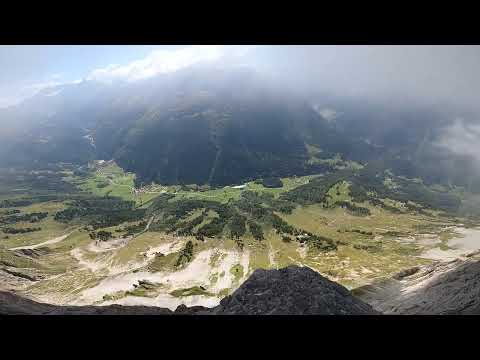 Tällistock - James Bond - Wingsuit 1st Flight