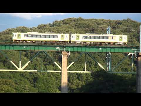 東北本線 黒川橋りょう キハ１１０系試運転 下り郡山向け通過 2017.09.03