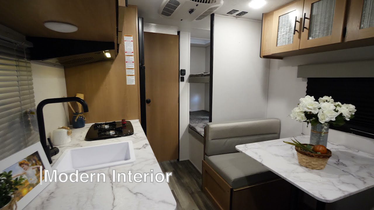 Check out the top features of the 2022 Avenger 17BHS