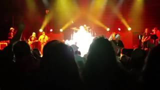 Hank Jr (live): Move It On Over/Mind Your Own Business