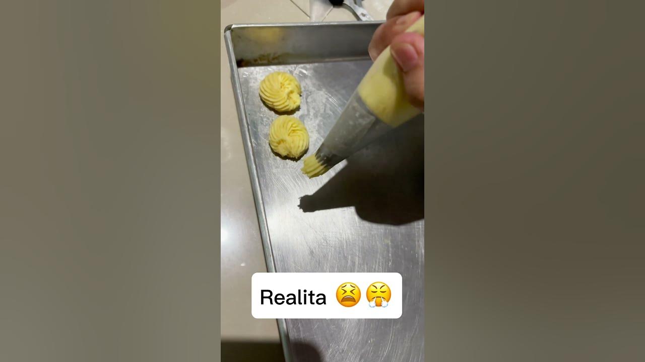 Tidak semudah ekspektasi bikin kue kering sagu keju ๐ฉ๐ซฃ๐ฎโ๐จ๐ซ #cooking #ekspektasi #sagukeju Tidak semudah ekspektasi bikin kue kering sagu keju ๐ฉ๐ซฃ๐ฎโ๐จ๐ซ #cooking #ekspektasi #sagukeju