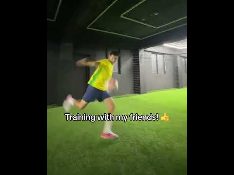 Wait for it 😂 (via @100gunsu/TT)