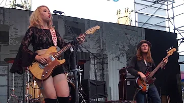 "Blood in the Water~"  Samantha Fish @ 2016 Portland Waterfront blues Festival   8764