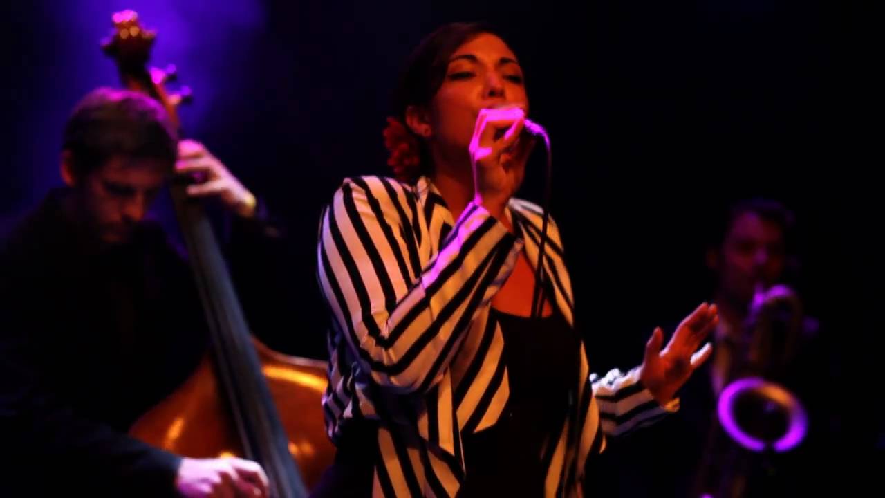 Clubtour Caro Emerald - Riviera Life