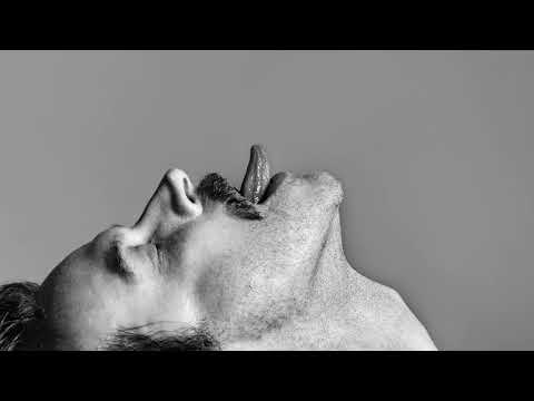 Strut Video