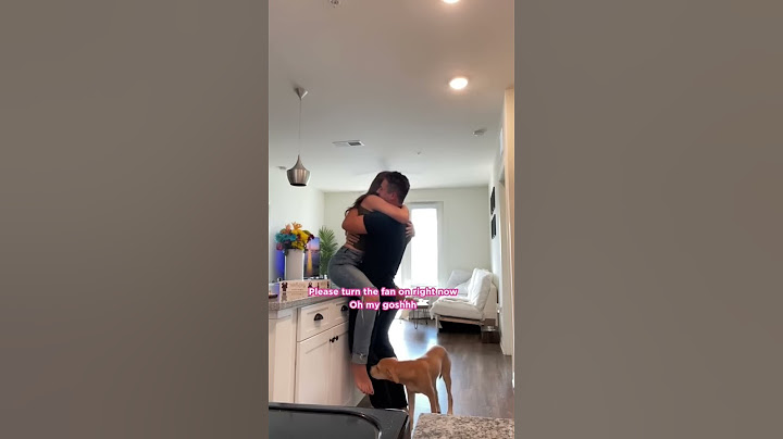 putting my wife on the counter to see her reaction #shorts