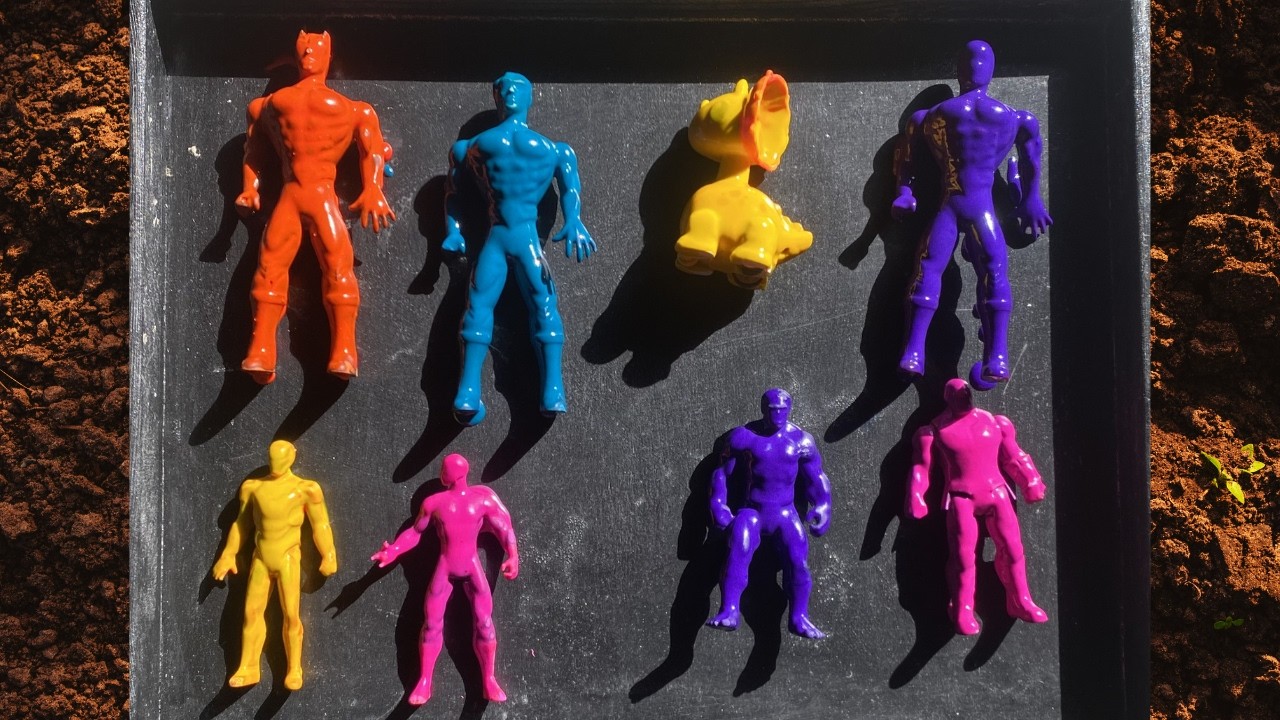 Cleaning dirty Toys Until They Look Brand New 