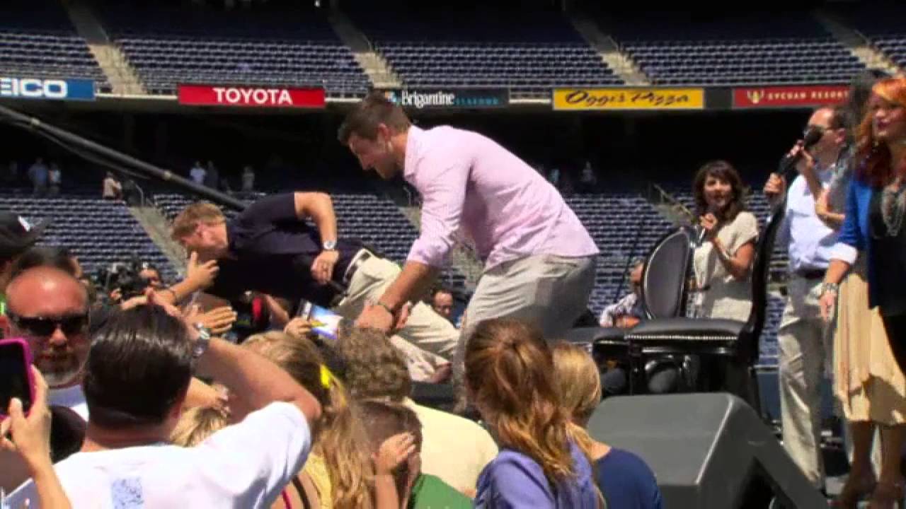 "Tebowing" gets trademarked