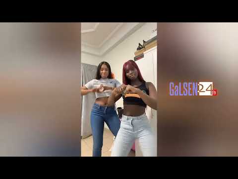 Fatou Ndiaye et la danseuse de Mia Guisse Entré sexy et explosif concert Italie