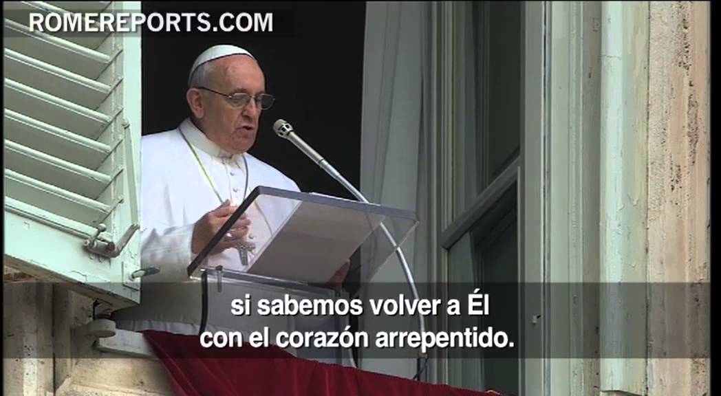 ⁣El Papa aconseja un libro en su primer ángelus e invita a acoger el perdón de Dios