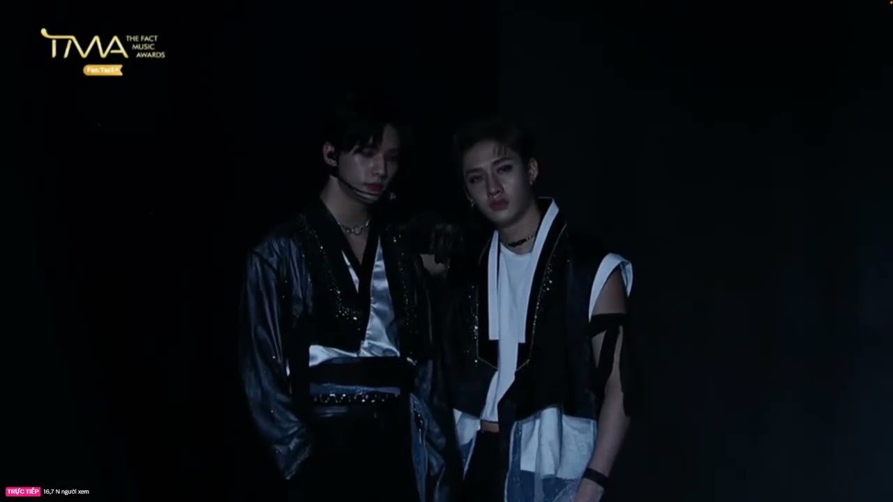 Straykids 「Redlight」 「Thunderos」 THE FACT MUSIC AWARDS 2021