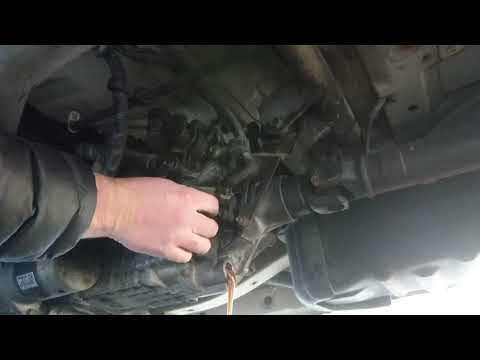 Changing fluids on a DA52V Suzuki Every van.