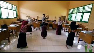Gerakan Tari Kreasi Kelas 3 SD Negeri 24 Bengkulu Tengah