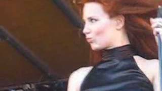 SIMONE SIMONS