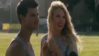 Taylor Swift \& Taylor Lautner ; Valentines Day ; Kissing Scene [RD]